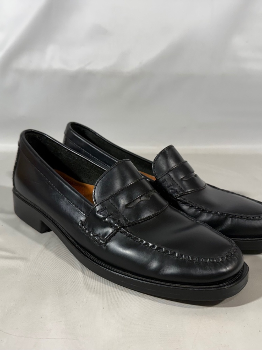 GH Bass Weejuns Katherine II Penny Loafers Leather Women's Sz 9W Preppy Casual